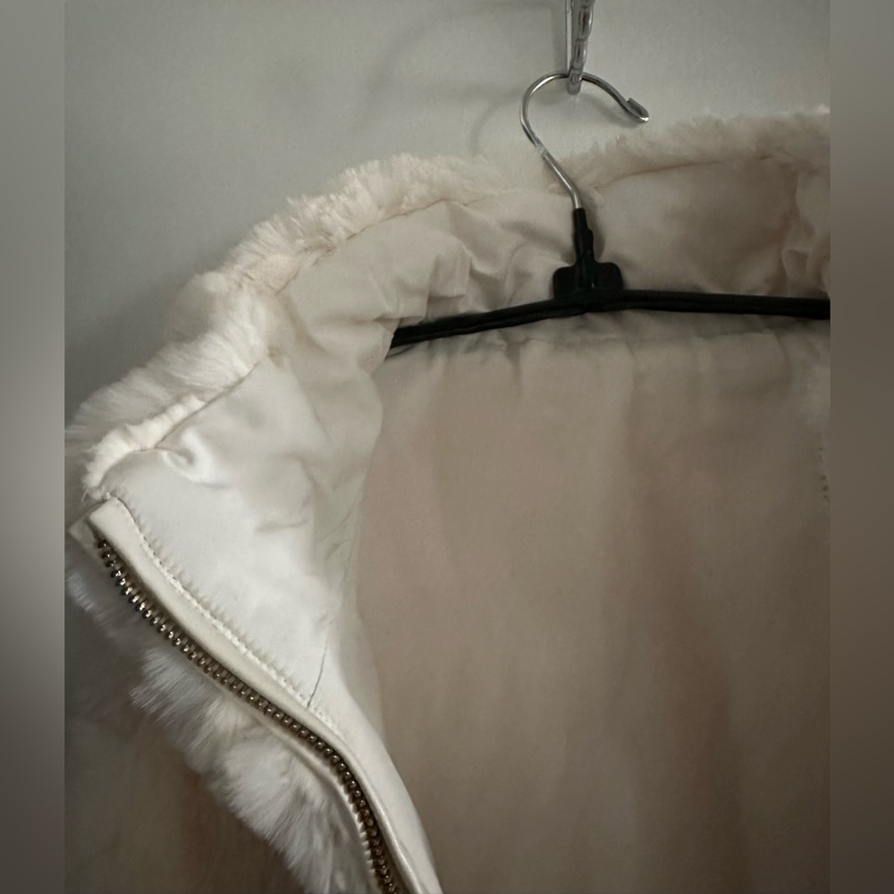 Reversible Vest - Picture 5 of 6
